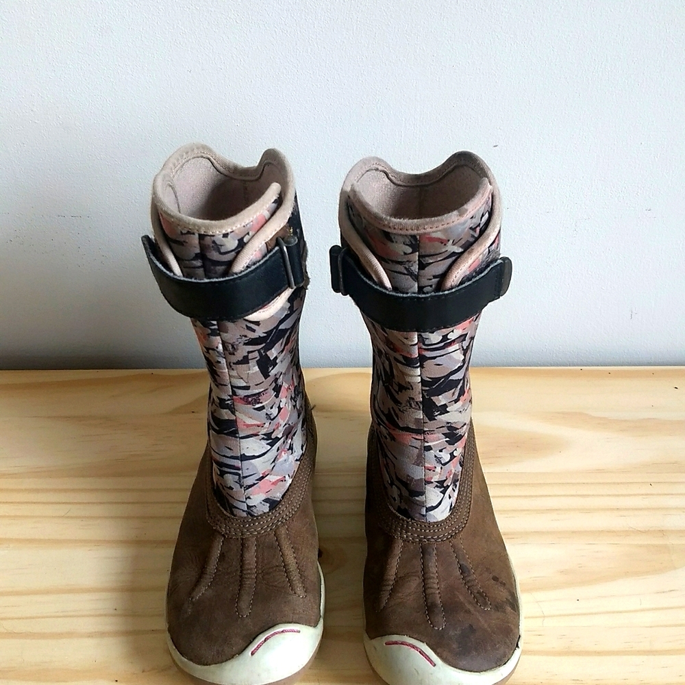 Plae Thandi Boots